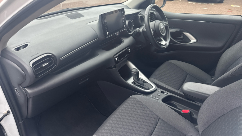 Toyota Yaris 1.5 Hybrid Design 5dr CVT Hybrid Hatchback